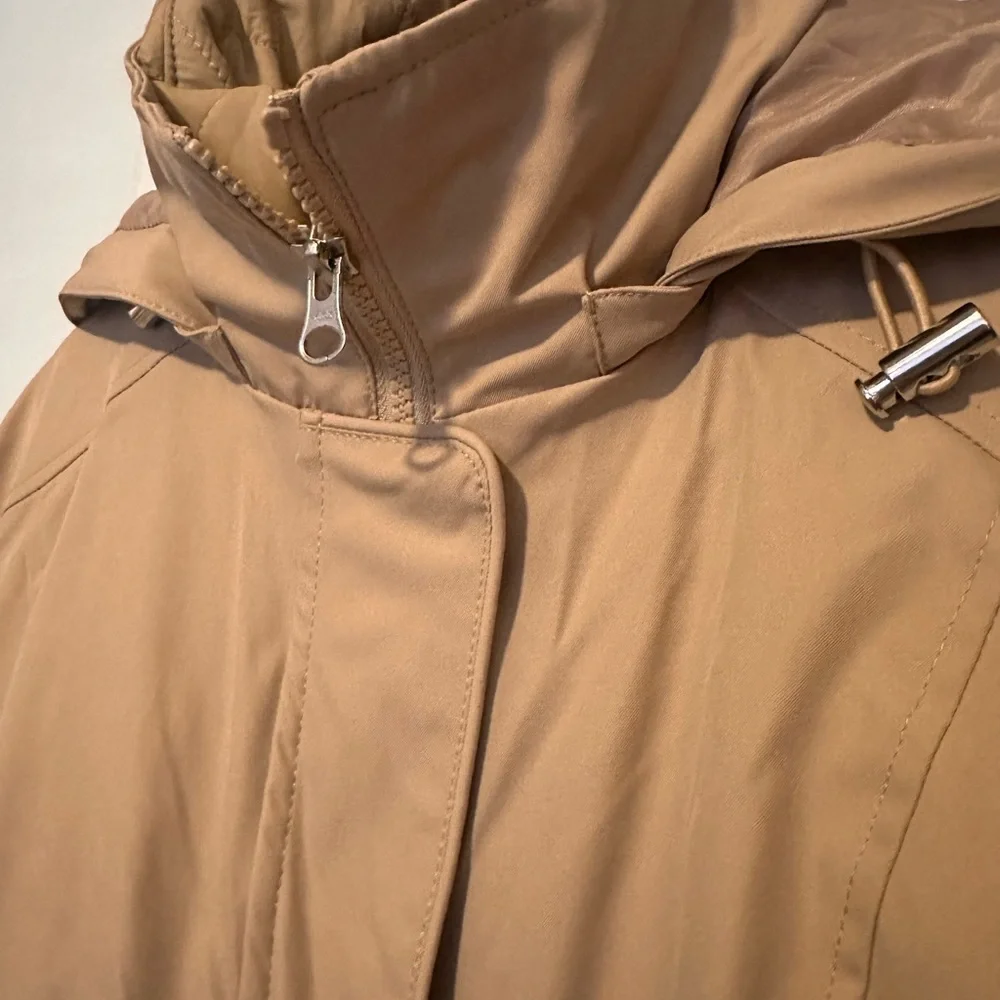 2 in 1 Lands' End Women's Camel Hooded Trench Coat and Vest - Picture 3 of 8